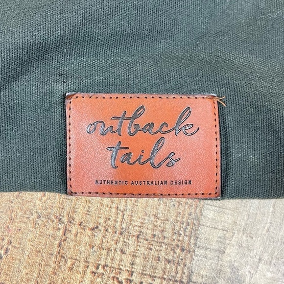 Outback Tails Oilskin Dog Coat Vaughan Springs Medium - Picture 8 of 11